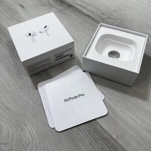 Apple AirPods Pro 1st Gen Empty Box Only Wireless Charging Case MWP22AM/A